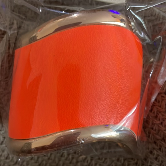 Mia Collection Women’s Jewelry Orange Bracelet bang-let-NWT - Picture 4 of 6